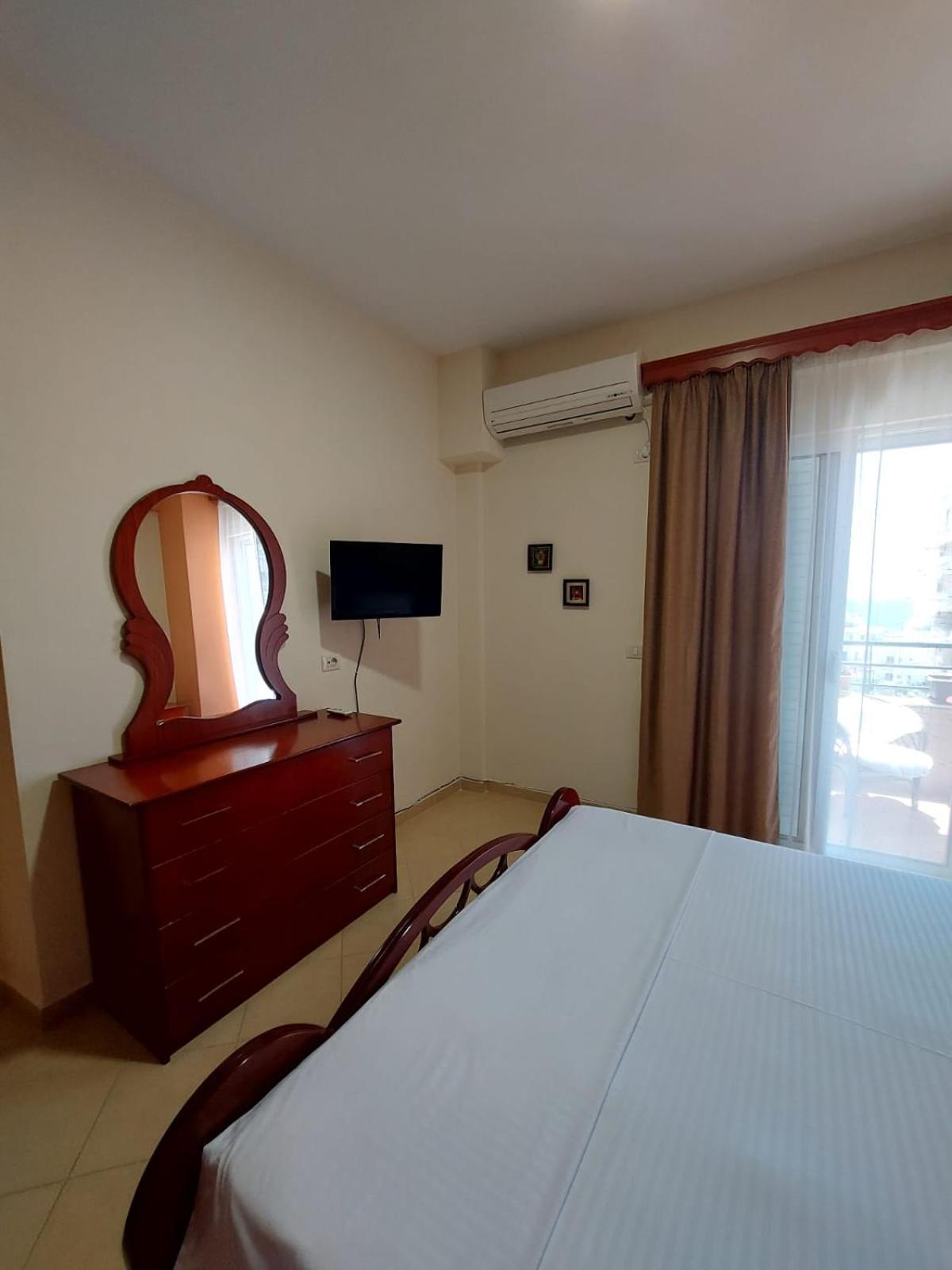 Holiday Apartment Bido Sarandë Esterno foto