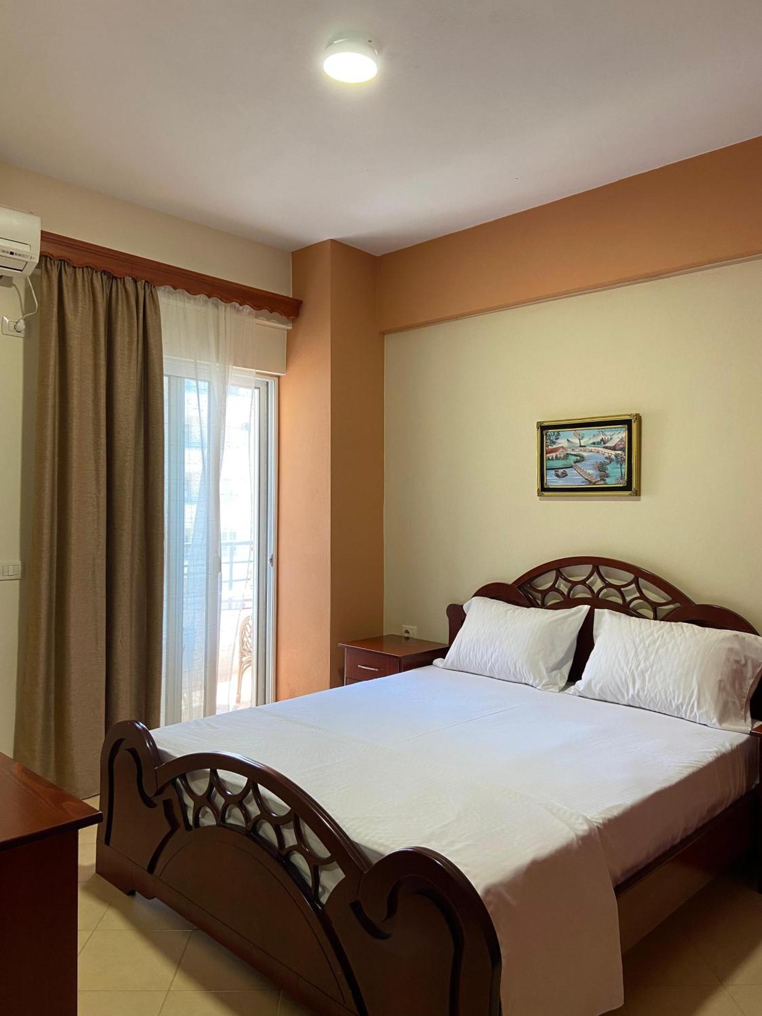 Holiday Apartment Bido Sarandë Esterno foto